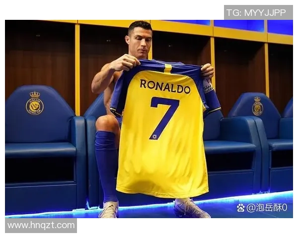 2025年全球足球球星排名更新:梅西C罗领衔榜单变化分析 2025年全球足球球星排名更新:梅西C罗领衔榜单变化分析