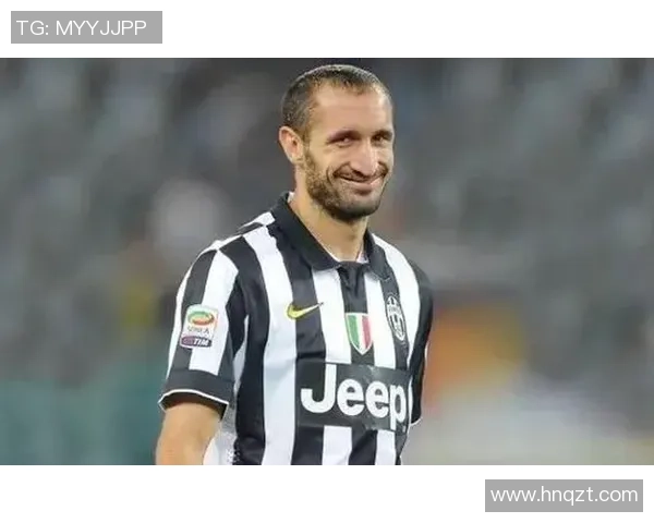 谢顶球星传奇:从发际线到绿茵场,坚韧与技术的完美融合 谢顶球星传奇:从发际线到绿茵场,坚韧与技术的完美融合